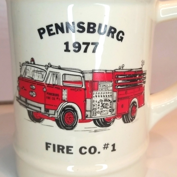 BEER Stein Firetruck Christmas Season Winter Reads Pennsburg 1977 Fire Co. #1 - Picture 6 of 13